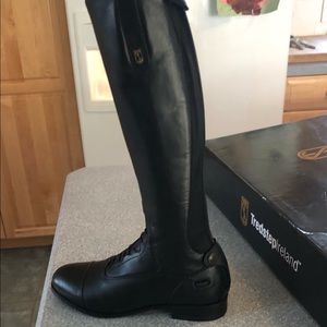 Riding boots brand new